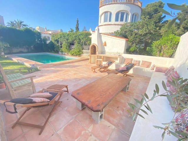 Beautiful Villa With Pool, Barbecue, And Garden Jávea エクステリア 写真